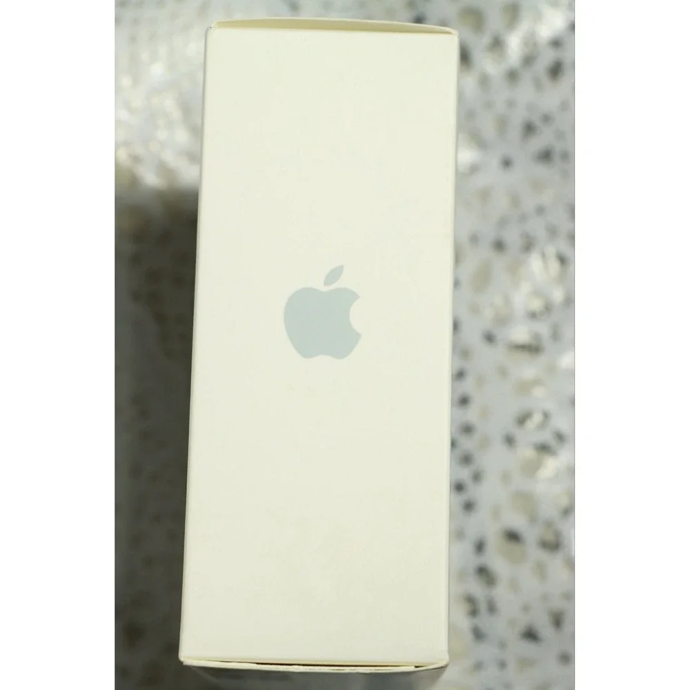 Apple World Travel Adapter Kit MB974ZM/B NEW Sealed OEM Charger Plugs Global